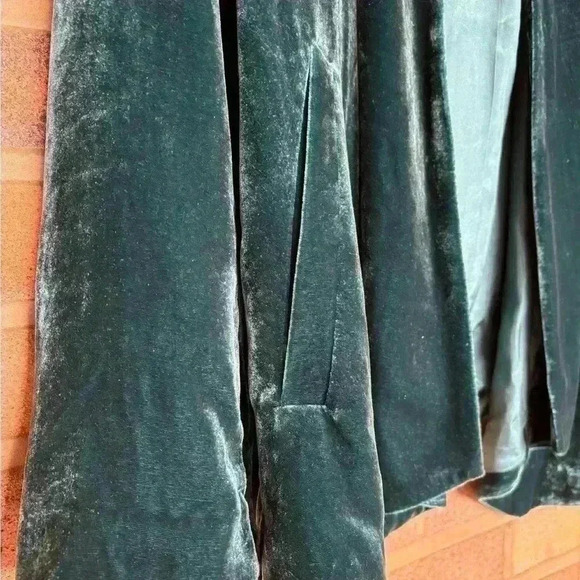 Eileen Fisher angled front long sleeve open front rayon silk blend velvet jacket - Picture 3 of 10